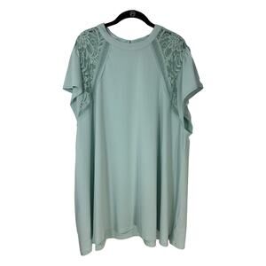 Torrid Top Size 5 5X Mint Green Studio Crepe Jersey Mock Neck Lace Inset Casual